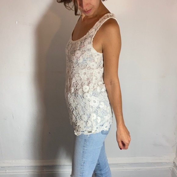 🌿3FOR33$🌿White lace tank top - Picture 2 of 9
